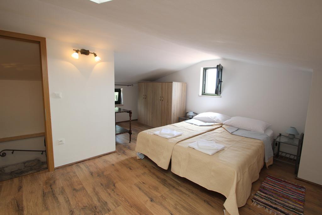 Holiday Home Vinkovic Porec Exterior photo